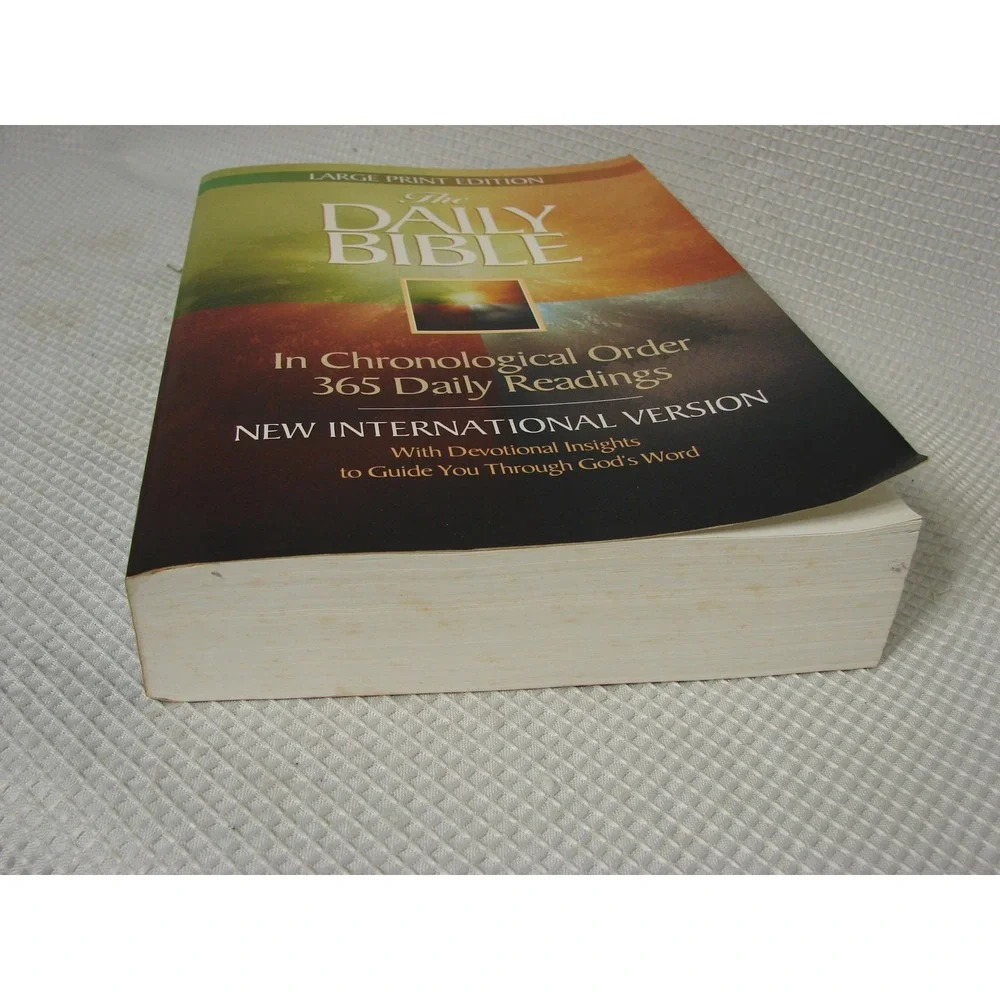 The Daily Bible Large Print Edition New International Version NIV Chronological